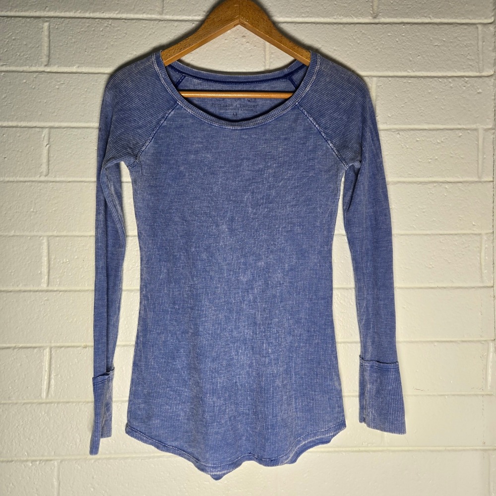 Threads 4 Thought‎ Thermal Shirt Medium Blue Waffle Knit Raglan